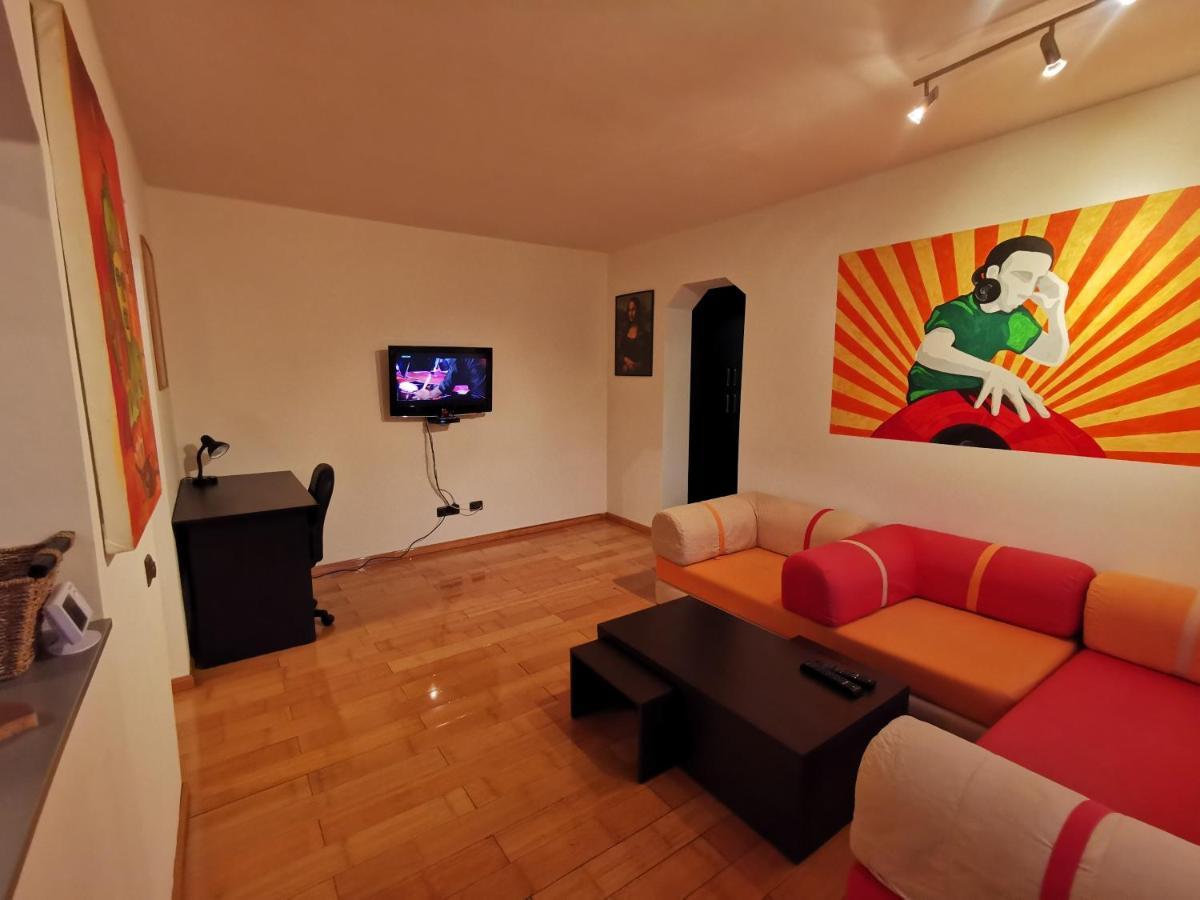 Comfy & Pleasant Apartment 10 Min Walk To Downtown Timisoara Exterior photo
